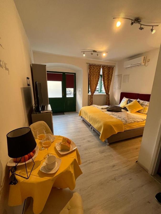 Titius Apartment Skradin Esterno foto